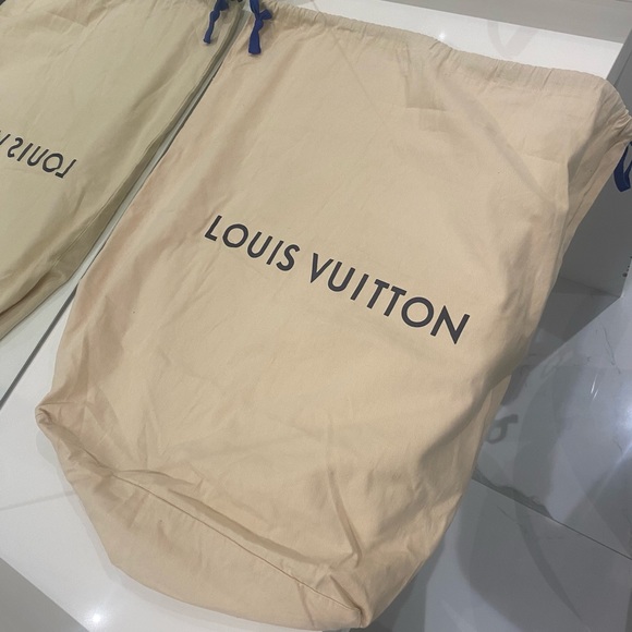 XL Authentic Louis Vuitton Dust Bag - Picture 2 of 2